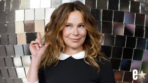 Jennifer Grey poses for photo