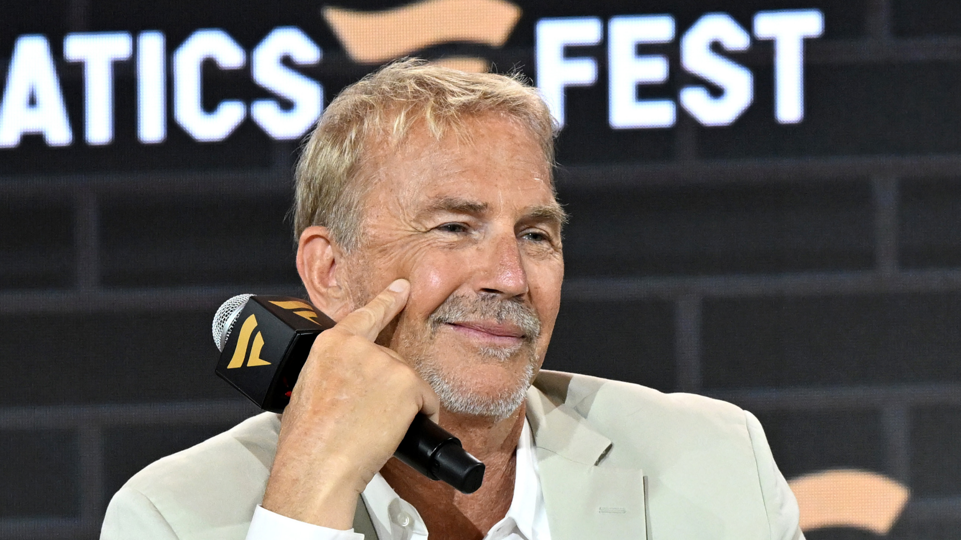 Kevin Costner who is he dating 2025